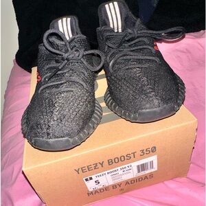 Yeezy boost 250